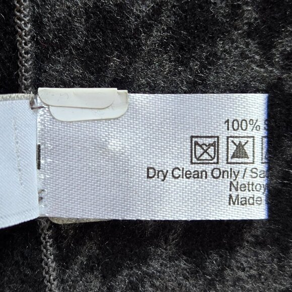 NWOT *SILK* Grey & Black Houndstooth Scarf - Picture 6 of 8